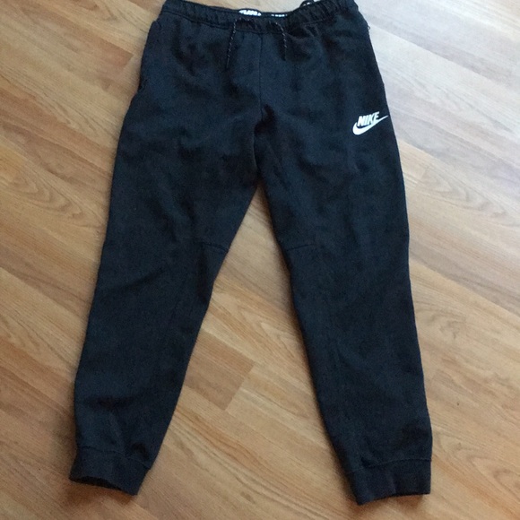 nike mens joggers zip pockets